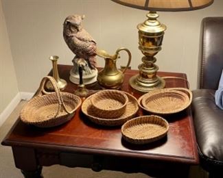 pinestraw baskets, brass