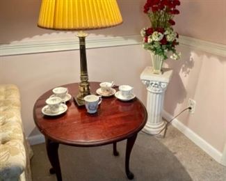 teacups and saucer (Beatrix Potter)