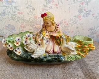 Chalkware lady figural table lamp