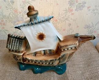 Ceramic figural ship table lamp