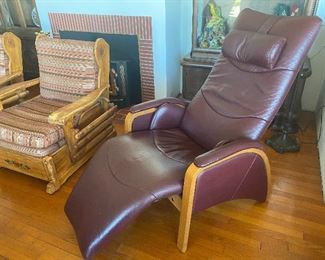 Leather ergonomic recliner chair 