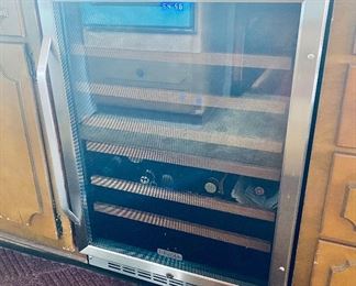 EdgeStar 6-shelf wine cooler