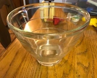Pyrex clear glass bowl for Kitchen Aid