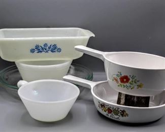 (7) Piece Lot Vintage Bakeware - Corning Ware P-32-B Sauce Pan 1 1/2 Pint Wildflower, Corning Ware Spice Of Life Le Persil P-83-B Sauce Pan Skillet 6 1/2” and more!