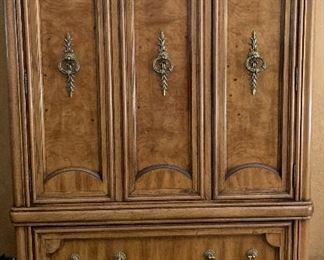 Vintage Thomasville Bedroom Suite: Dresser w Mirror, Armoire, Nightstand and Headboard