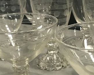 https://www.ebay.com/itm/114658338278 KG001 SET OF MID CENTURY VINTAGE BAR COCKTAIL GLASSES IN 3 SIZES, 13 PIECES Buy-it-Now $19.99
https://www.ebay.com/itm/124551935414 KG003 TWIN MALLARD DUCK FIGURES ITEM 9630 BY ANDREA 1996 Buy-it-Now $19.99