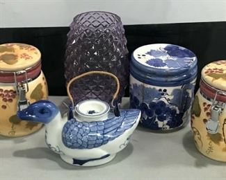 https://www.ebay.com/itm/124551935420 KG015 MISC LOT OF JARS AND POTS 3 CERAMIC JARS, 1 GLASS VASE, 1 CERAMIC TEAPOT Buy-it-Now $19.99