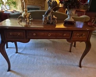 Sofa Table/Desk by Hammary