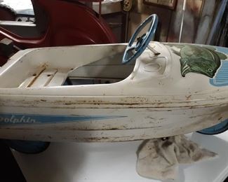 Murray Dolphin Pedal Boat