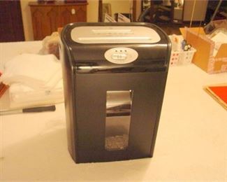 12. Insignia Paper Shredder for Home Office