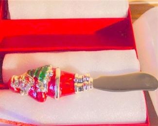 93. Neiman Marcus Santa Claus Kim Seybert Boxed Sets  Wedding Cake Serving Set 