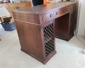 Executive desk, mahogany, johnson-handley-johnson 1930's, display cases on front, excellent condition