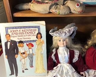 Clearance lot #7: Dolls, books, figurine, you get all items shown for $100.
Shelf not included