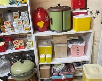 Kitchen ware, Canisters, ice crushers, appliances, MANY MANY items
