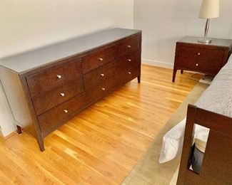 $395 - Shermag - Made in Canada - 9-drawer dresser 32.5"H x 71.5"W x 18.5"D