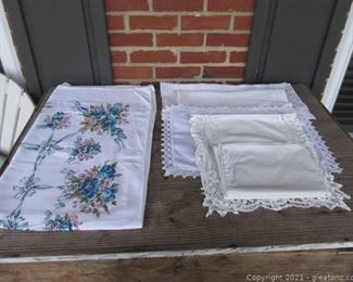 Vintage Linens Lot of Table Cloth