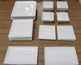 1010	CRATE & BARREL DISH LOT
