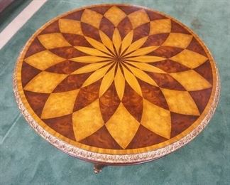 1015	MAITLAND SMITH HYDE PARK DINING TABLE, 30 IN X 41 IN
