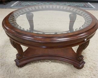 1017	ROUND COFFEE TABLE W/INSET GLASS TOP, 41 IN X 19 IN
