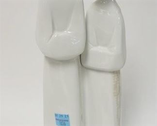 1036	LLADRO 2 NUNS, 13 1/2 IN
