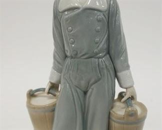 1038	LLADRO DUTCH BOY W/MILK BUCKETS, 9 IN
