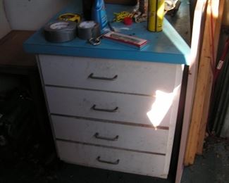 4 drawer chest