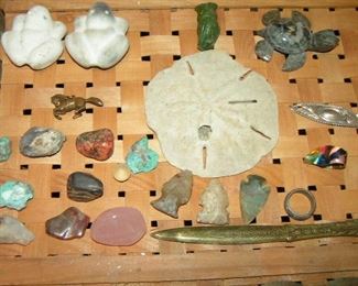 arrowheads, rocks and miniatures