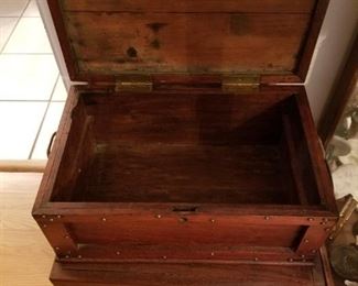 Inside picture of storage box from previous picture