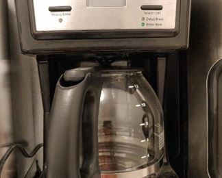 $25 ~ COFFEE 12 CUP PROGRAMMABLE COFFEE MAKER BVMC-KNX23