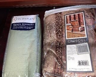 Many new & like new linens... curtains, bedding & more!!! Perfect for everyone including college students & those moving into their first home!