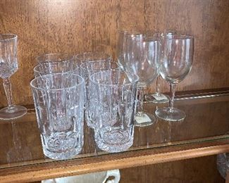 Barware in great like new condition!
