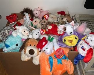 Large collection of Ty Beanie Babies!!!