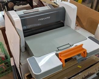 Fiskars diecut machine