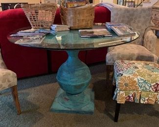 Great table with beautiful patina 