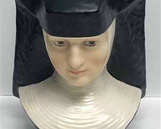 Special Editon Sister Hummel Bust 