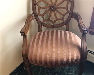 Accent chair 