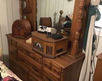 Wood Dresser with mirror 