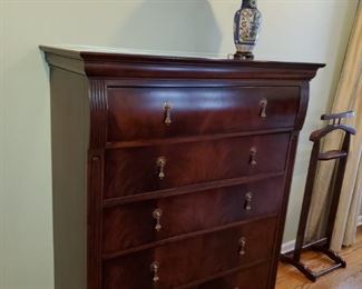 National Mt. Airy  Bedroom set, Matching Chest of Drawers,queen headboard & Foot board, Dresser w/ Mirror 