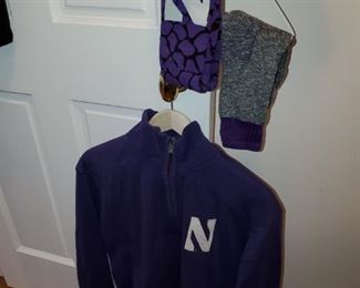 Northwestern wear, Size S/M