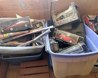100's of diecast cars