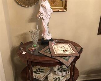 Rolling tea cart w/glass inserts