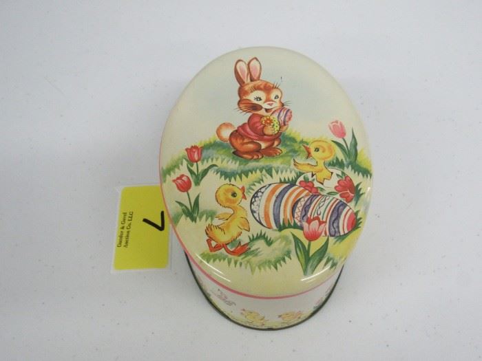 Vintage Daher Easter tin