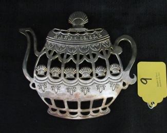 Tea kettle trivet