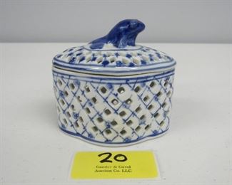 Blue & white frog trinket box