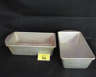 Pair vintage Mirro bread pans