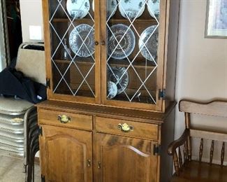 Ethan Allen small china cabinet/hutch....