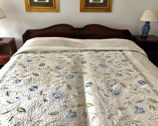 King mahogany headboard, 2 twin beds and king size quilt bedspread 