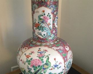 Oriental lamp with silk shade