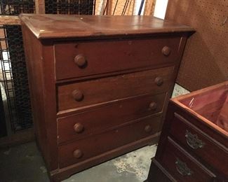 Lane hope chest & 4 drawer dresser $45 
