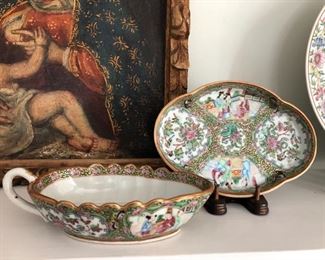 Antique and unique rose medallion bowl 